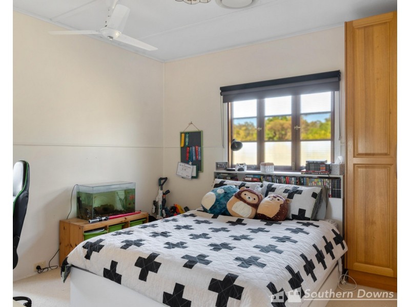 122 Bisley Street, Warwick QLD 4370