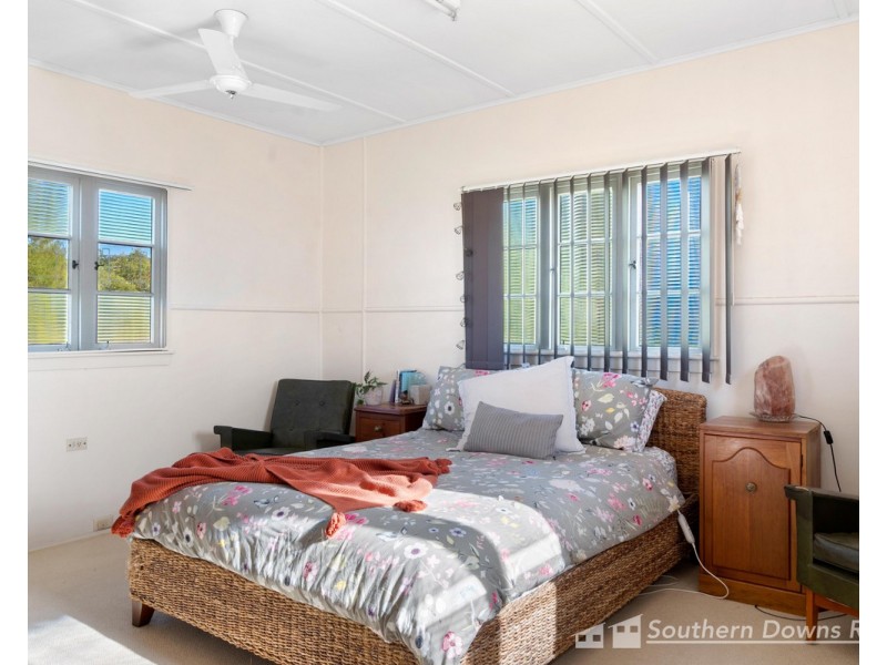 122 Bisley Street, Warwick QLD 4370