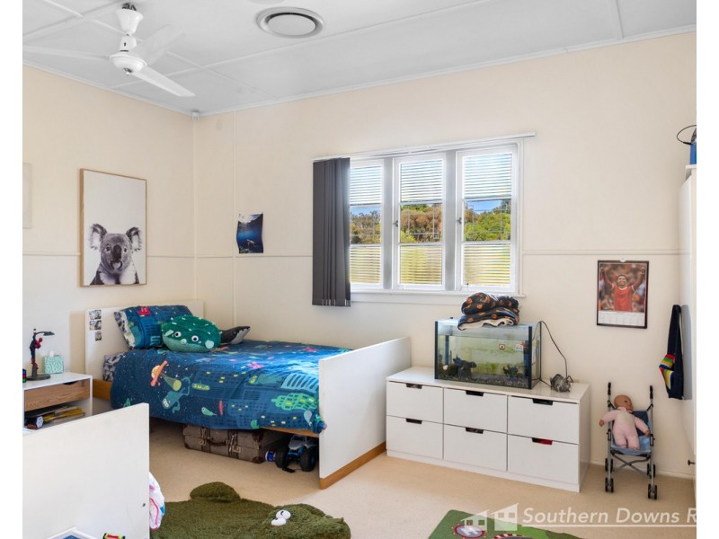122 Bisley Street, Warwick QLD 4370