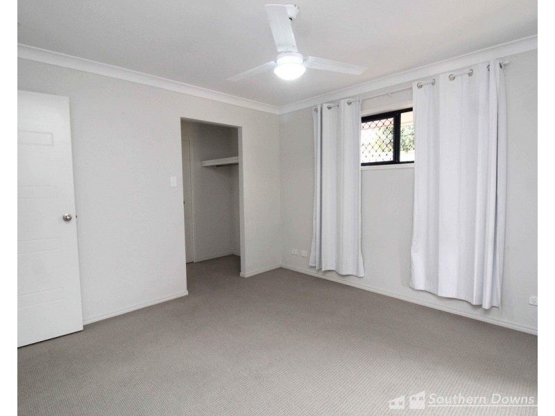 1&2/36 Devitt Street, Warwick QLD 4370