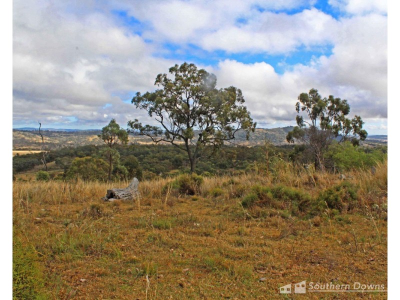 517 Blakes Road, Silverwood QLD 4370