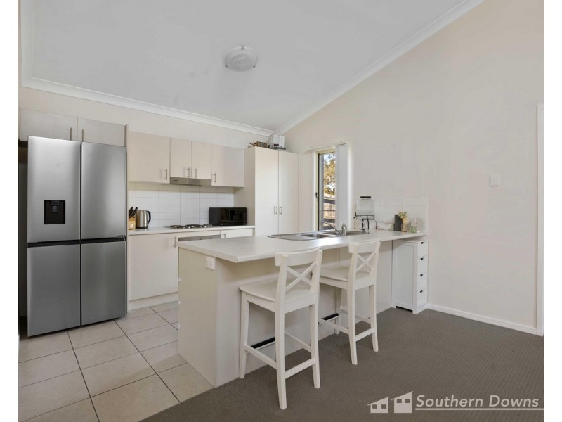 6 Augusta Close, Warwick QLD 4370