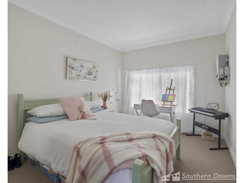 6 Augusta Close, Warwick QLD 4370