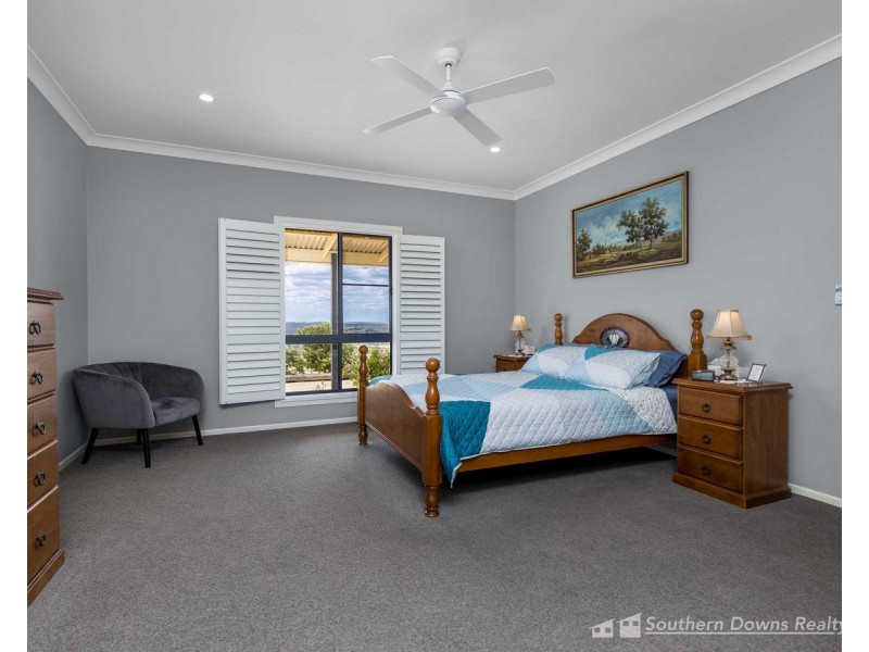 1a Derain Drive, Sladevale QLD 4370