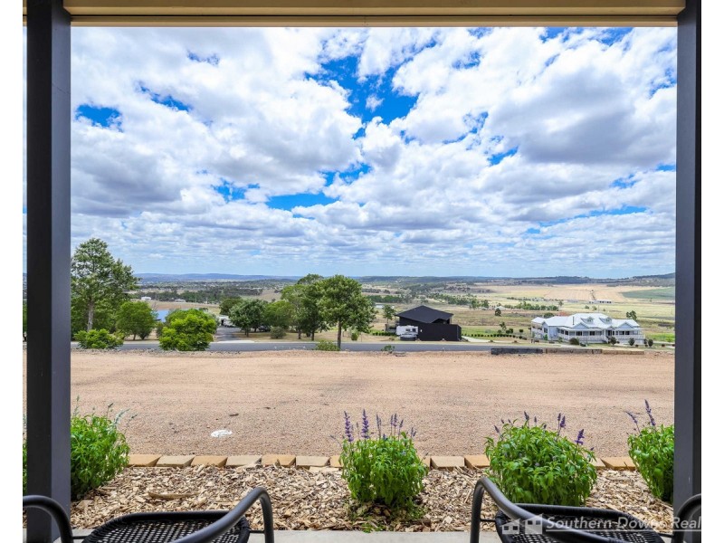 1a Derain Drive, Sladevale QLD 4370