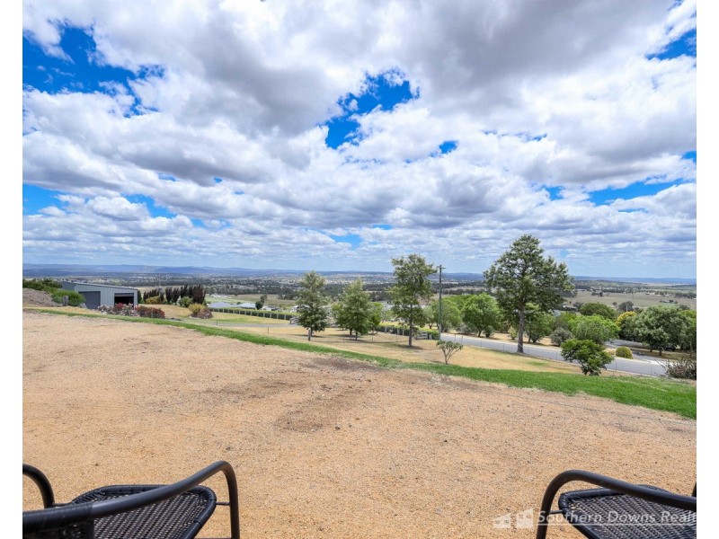 1a Derain Drive, Sladevale QLD 4370