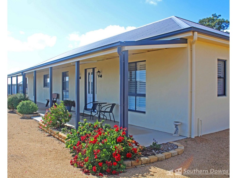 1a Derain Drive, Sladevale QLD 4370