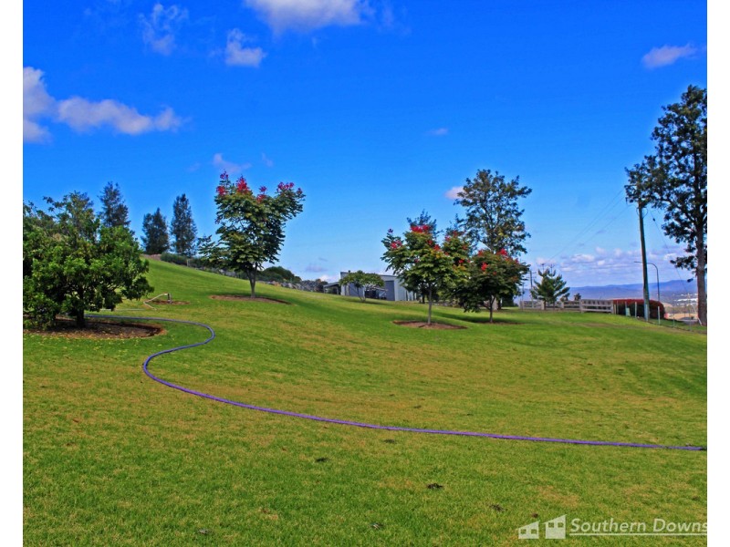 1a Derain Drive, Sladevale QLD 4370