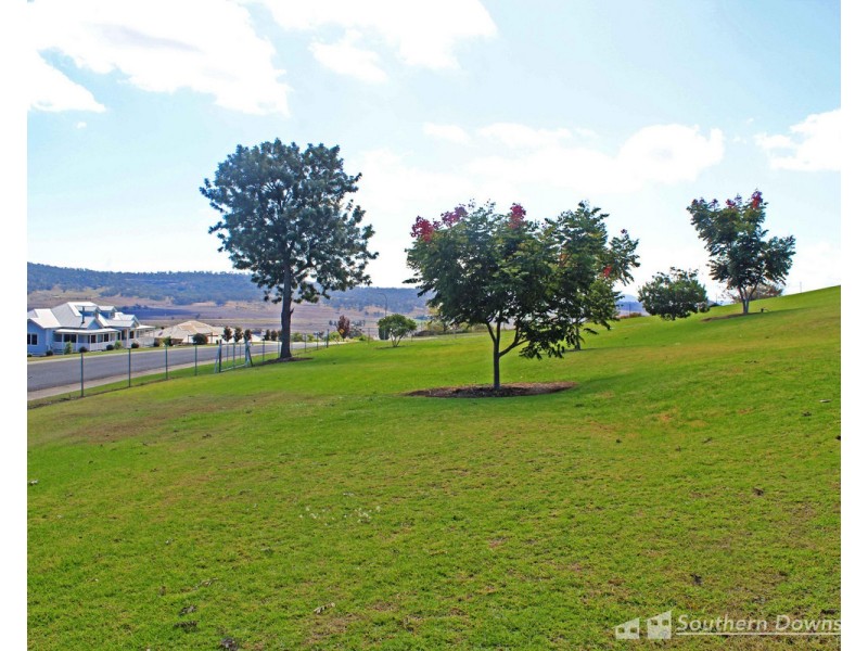 1a Derain Drive, Sladevale QLD 4370