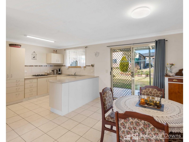 37 Hodgson Street, Maryvale QLD 4370