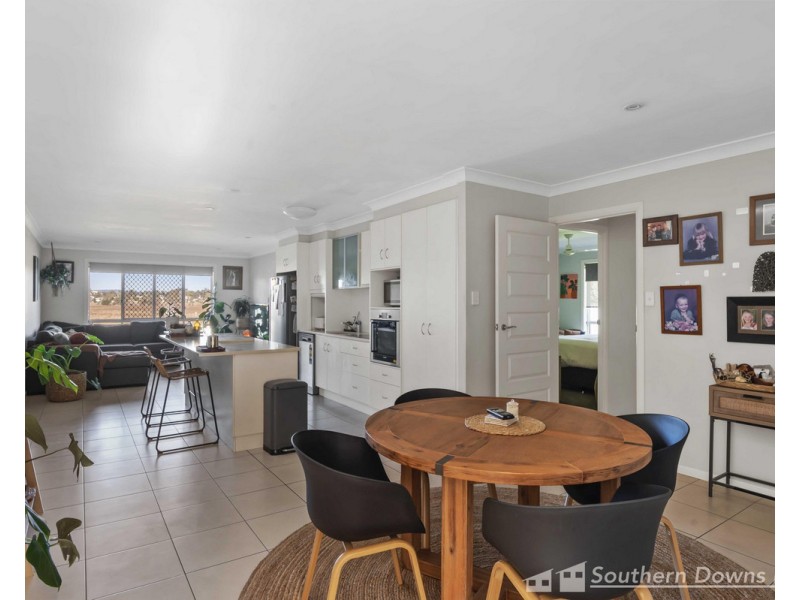 1/11 Hans Borgar Court, Warwick QLD 4370