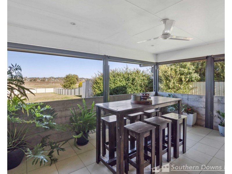 1/11 Hans Borgar Court, Warwick QLD 4370