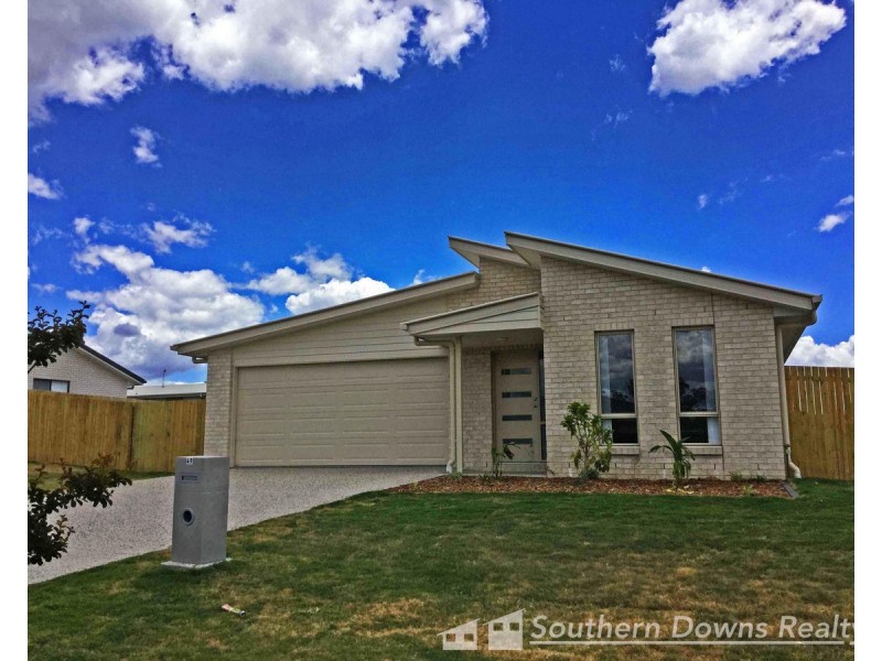 49 Maynes Street, Rosenthal Heights QLD 4370