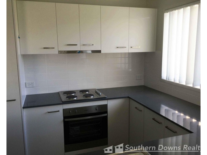 49 Maynes Street, Rosenthal Heights QLD 4370