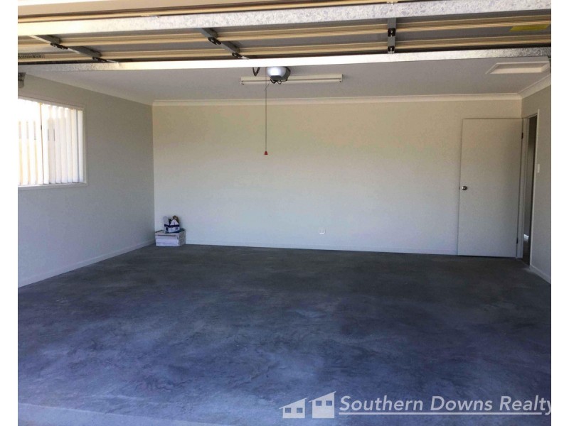 49 Maynes Street, Rosenthal Heights QLD 4370