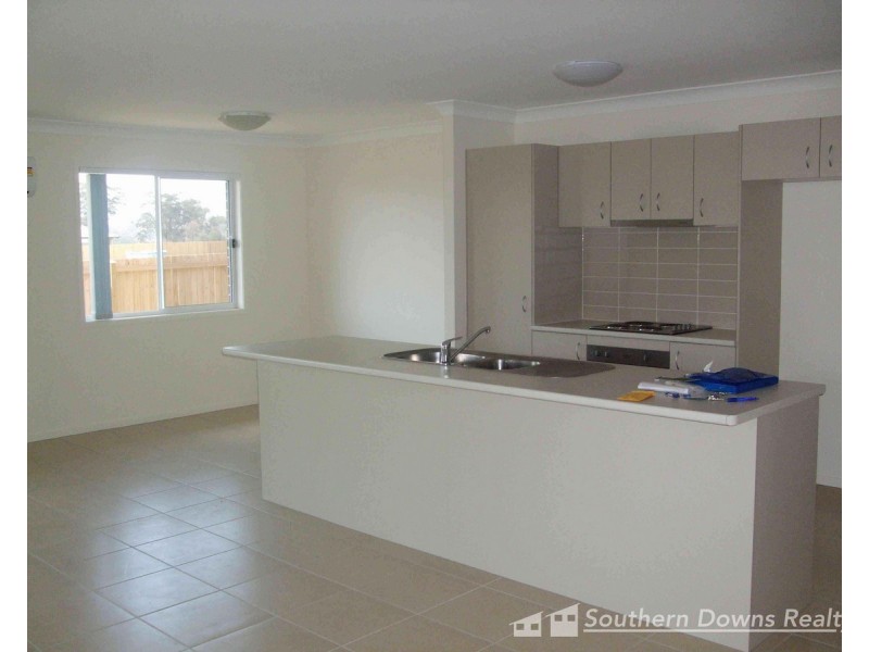 7 Tanna Drive, Warwick QLD 4370