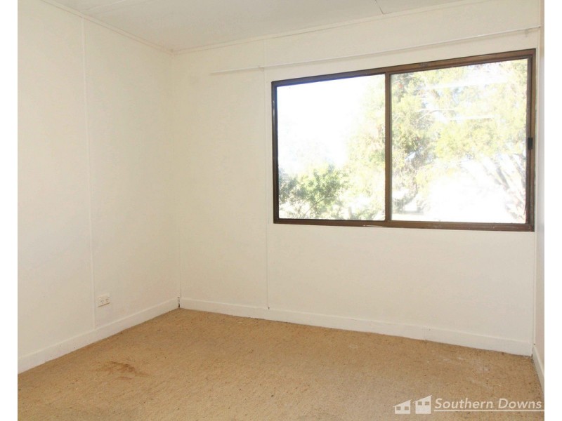 21 Azalea Street, Emu Vale QLD 4371