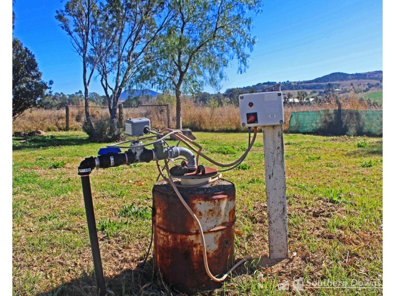 21 Azalea Street, Emu Vale QLD 4371