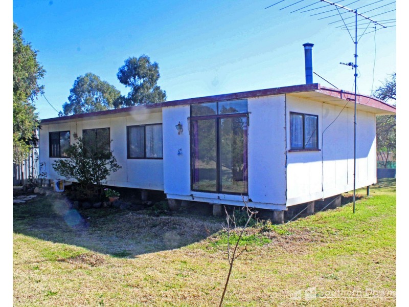 21 Azalea Street, Emu Vale QLD 4371