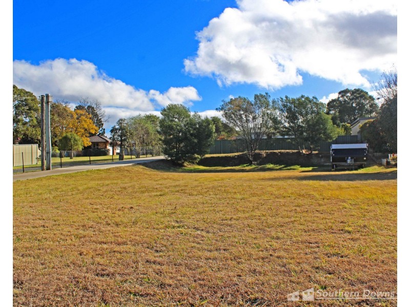 3A Chermside Drive, Warwick QLD 4370
