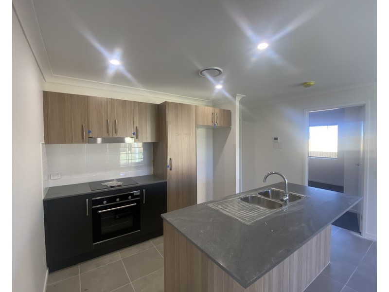 1/11 Meridian Drive, Warwick QLD 4370