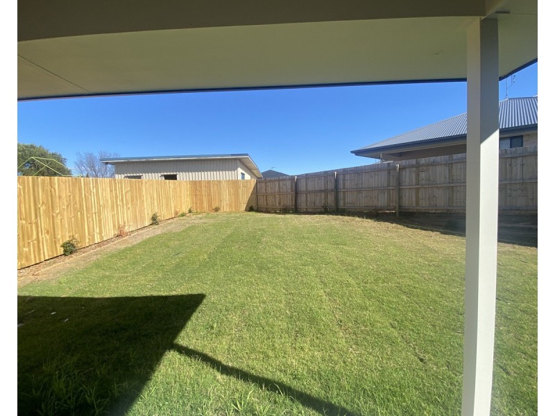 1/11 Meridian Drive, Warwick QLD 4370