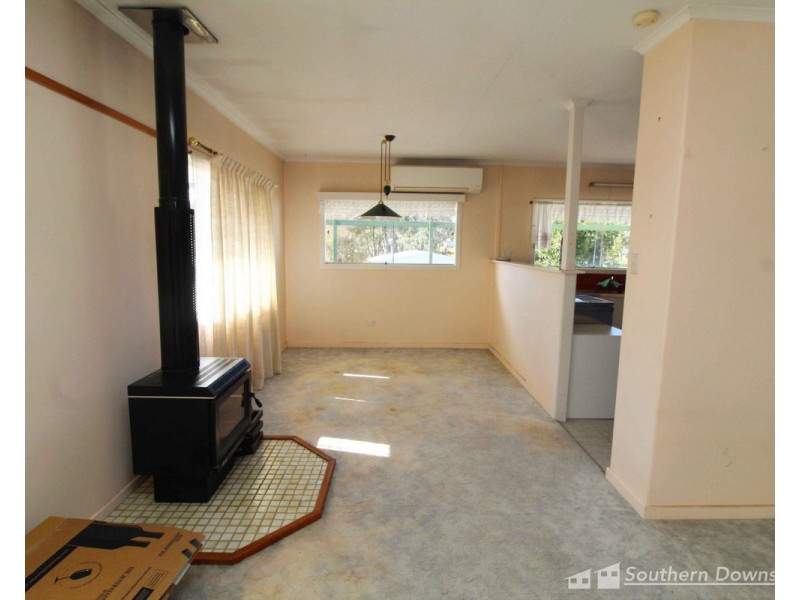 6 Batterham Street, Warwick QLD 4370