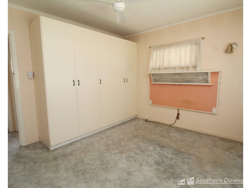 6 Batterham Street, Warwick QLD 4370