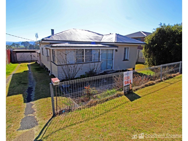 165 Wood Street, Warwick QLD 4370