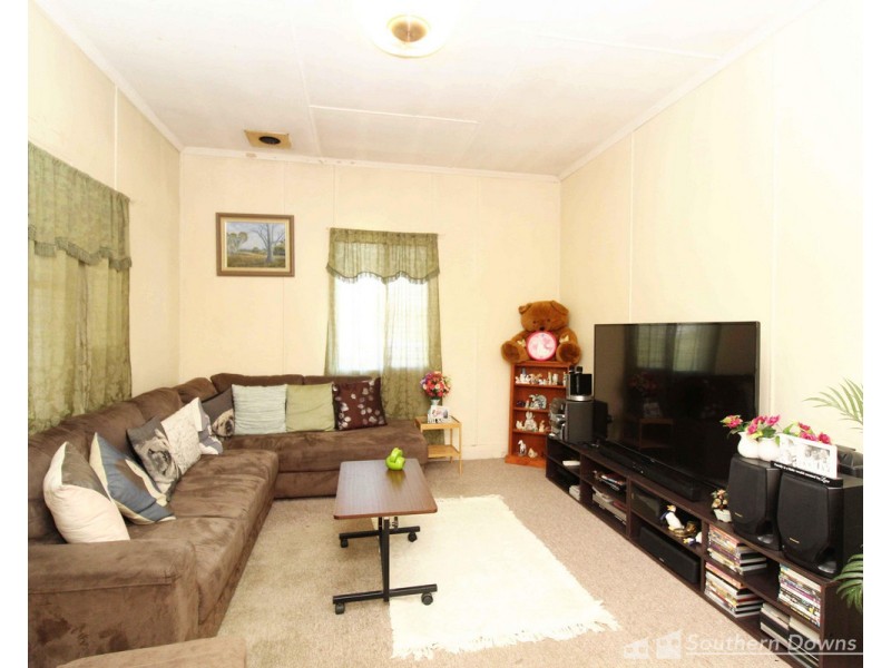 165 Wood Street, Warwick QLD 4370