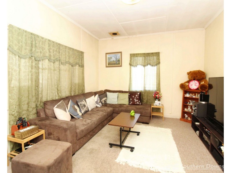 165 Wood Street, Warwick QLD 4370