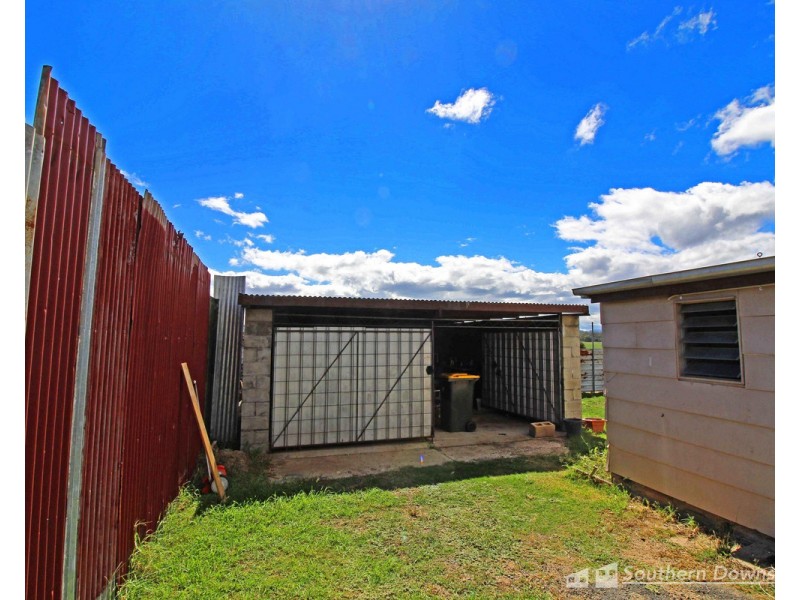 165 Wood Street, Warwick QLD 4370