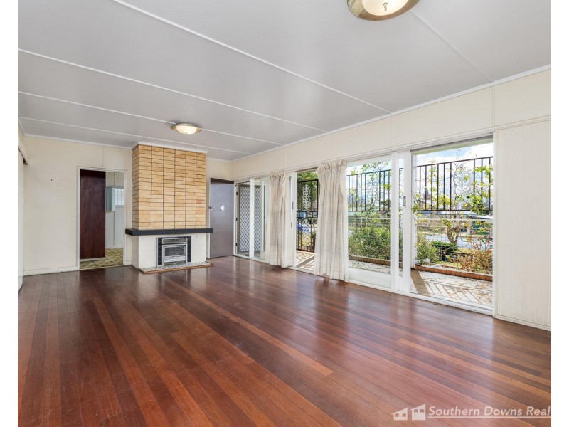 58 Pratten Street, Warwick QLD 4370