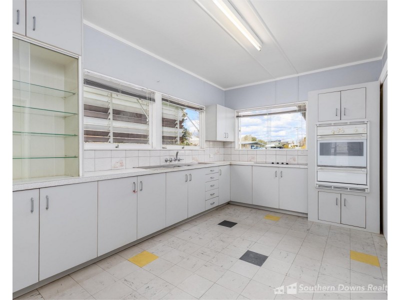 58 Pratten Street, Warwick QLD 4370