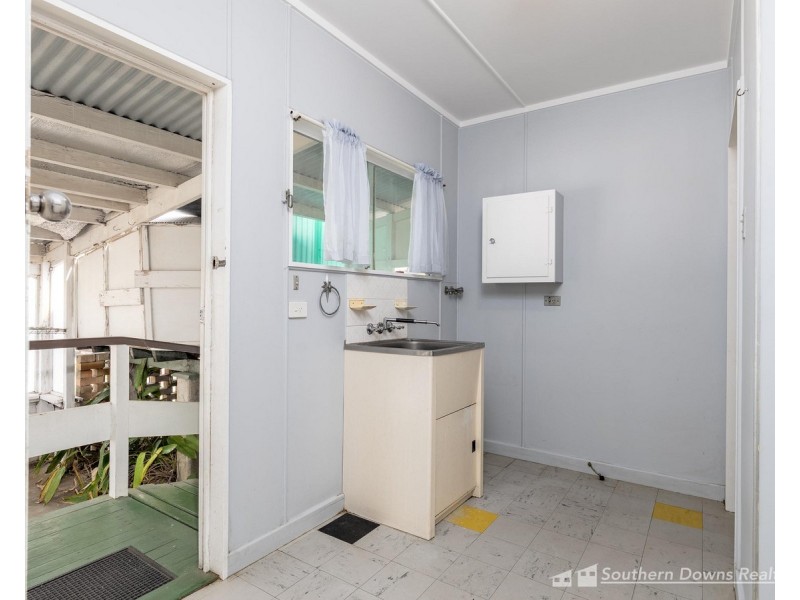 58 Pratten Street, Warwick QLD 4370