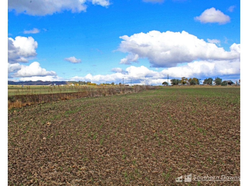 1 Tuckers Road, Danderoo QLD 4370