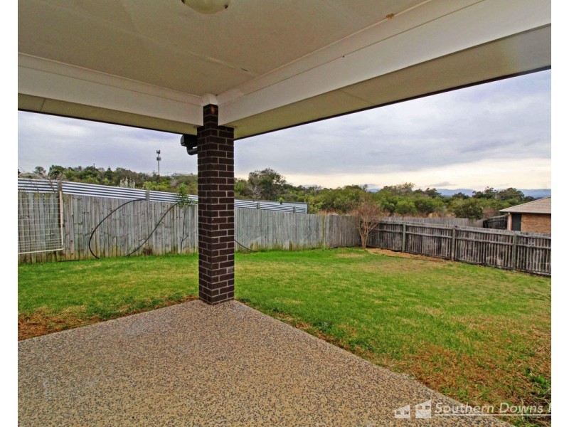 1/38 Capital Drive, Rosenthal Heights QLD 4370