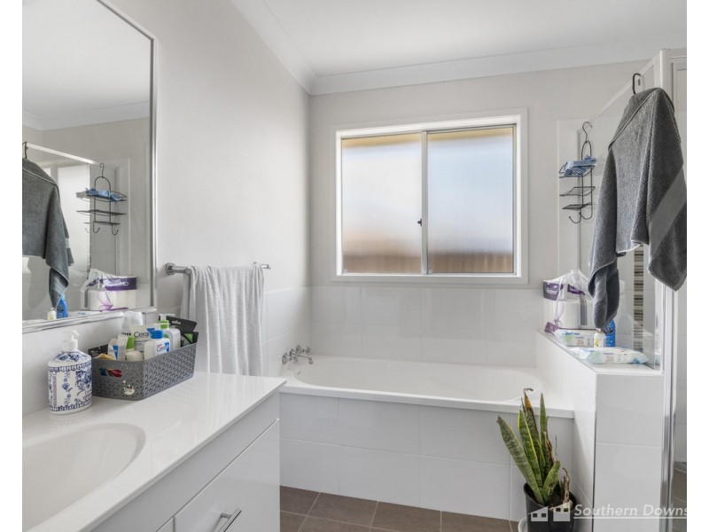 65 Maynes Street, Warwick QLD 4370