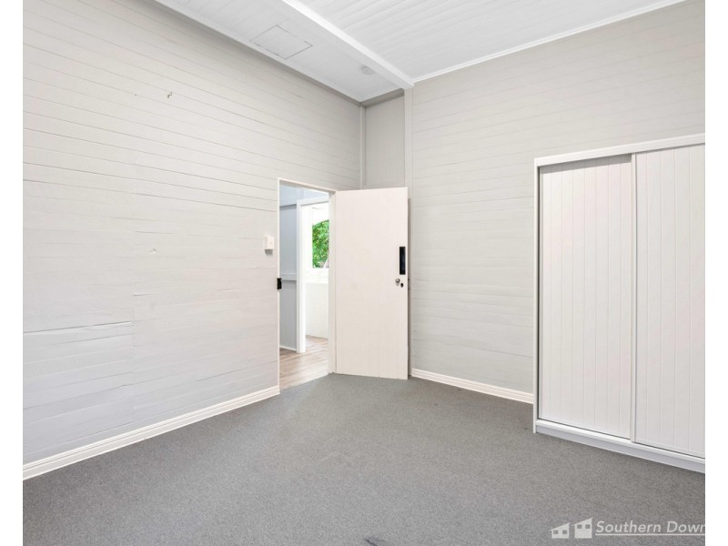 32 Warwick Street, Allora QLD 4362