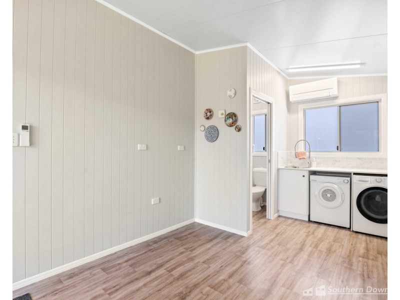 32 Warwick Street, Allora QLD 4362