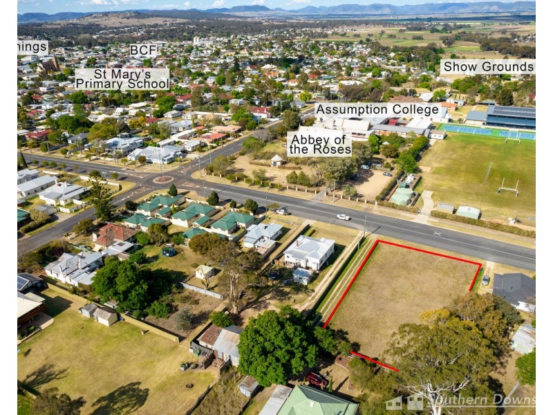 129 Dragon Street, Warwick QLD 4370