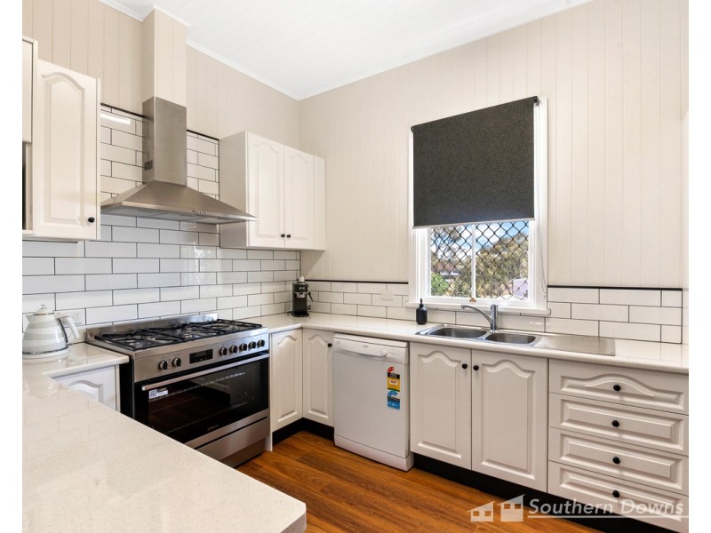 4 Mill Street, Warwick QLD 4370