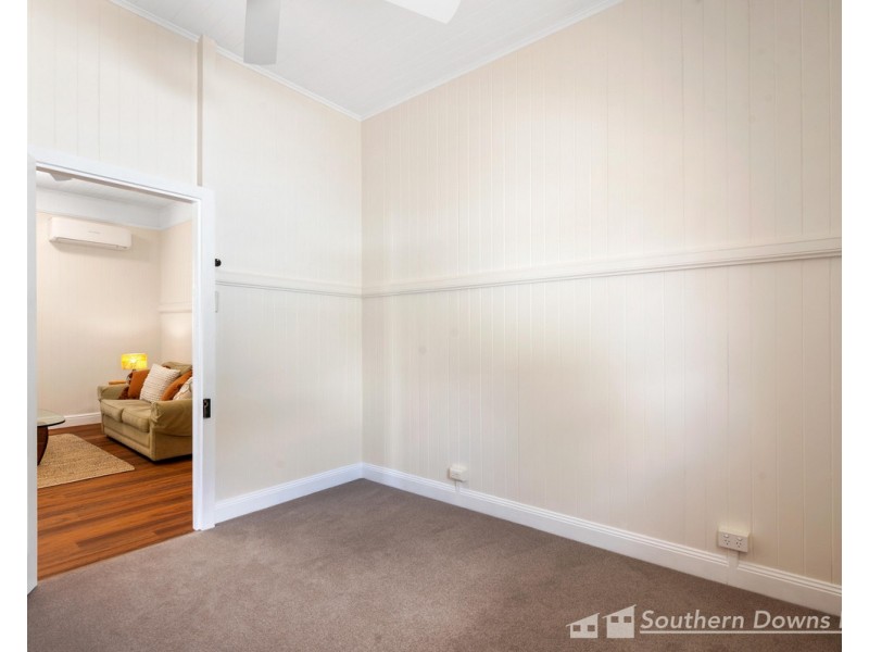 4 Mill Street, Warwick QLD 4370