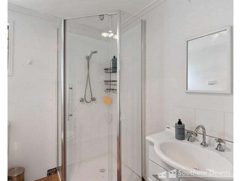 39 Wood Street, Warwick QLD 4370