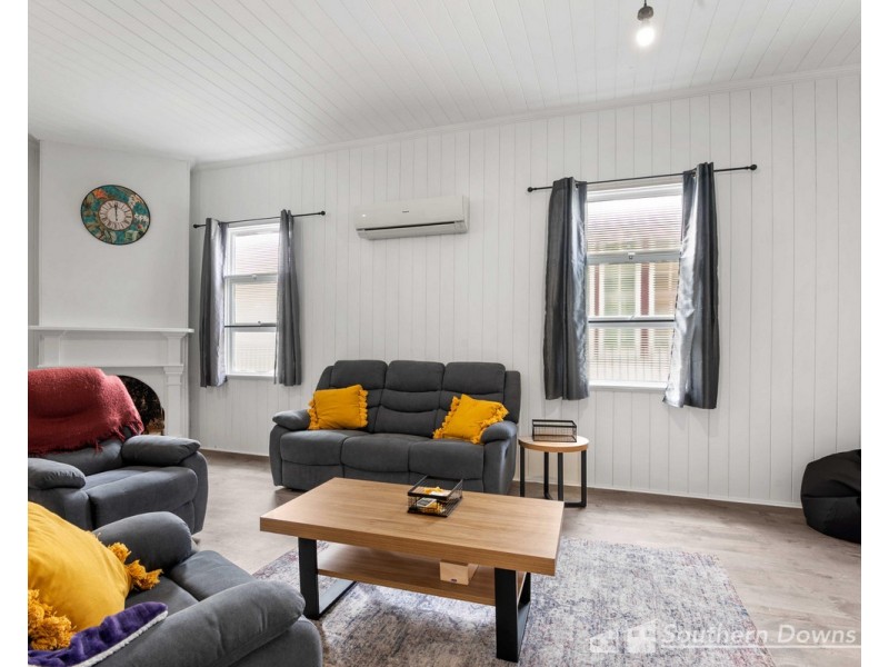 39 Wood Street, Warwick QLD 4370