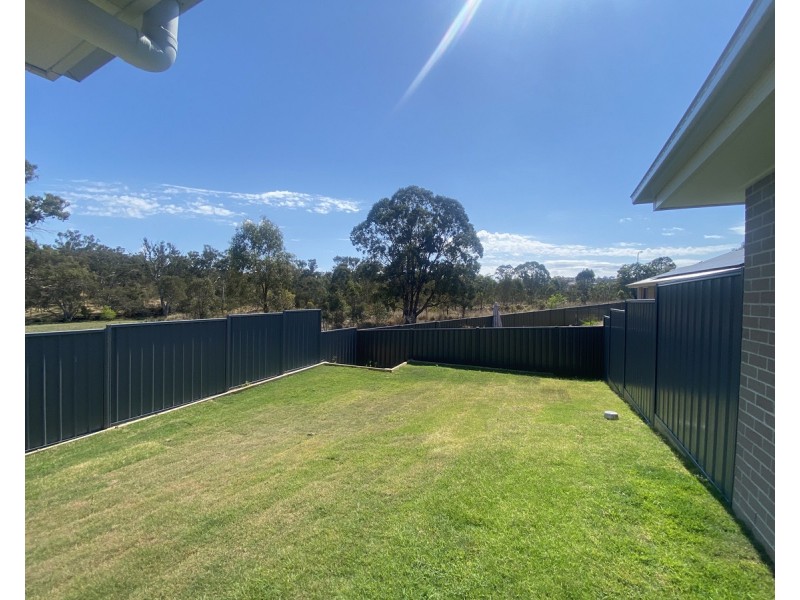 9B Natasha Drive, Warwick QLD 4370