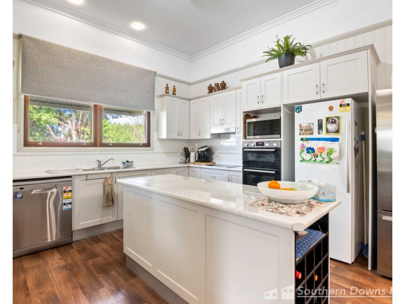 72 Guy Street, Warwick QLD 4370