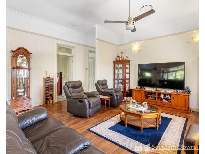 72 Guy Street, Warwick QLD 4370
