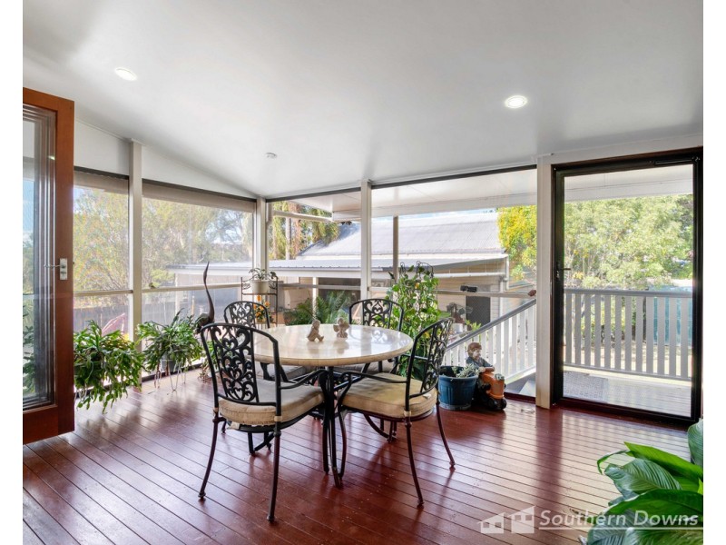 72 Guy Street, Warwick QLD 4370