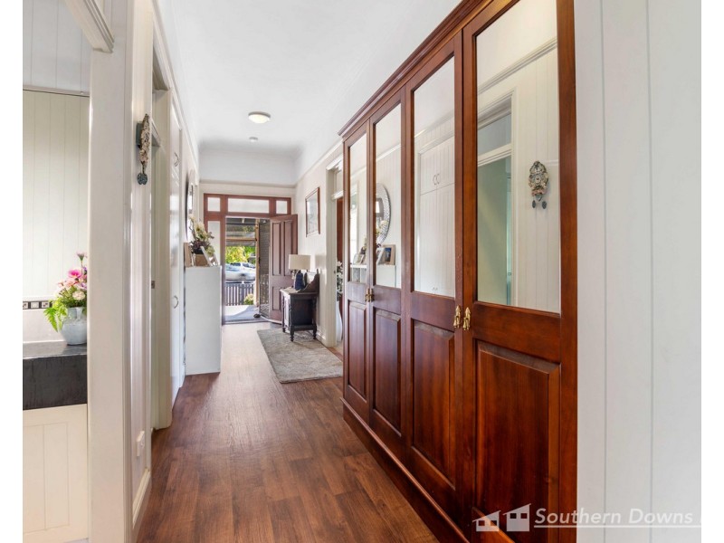 72 Guy Street, Warwick QLD 4370